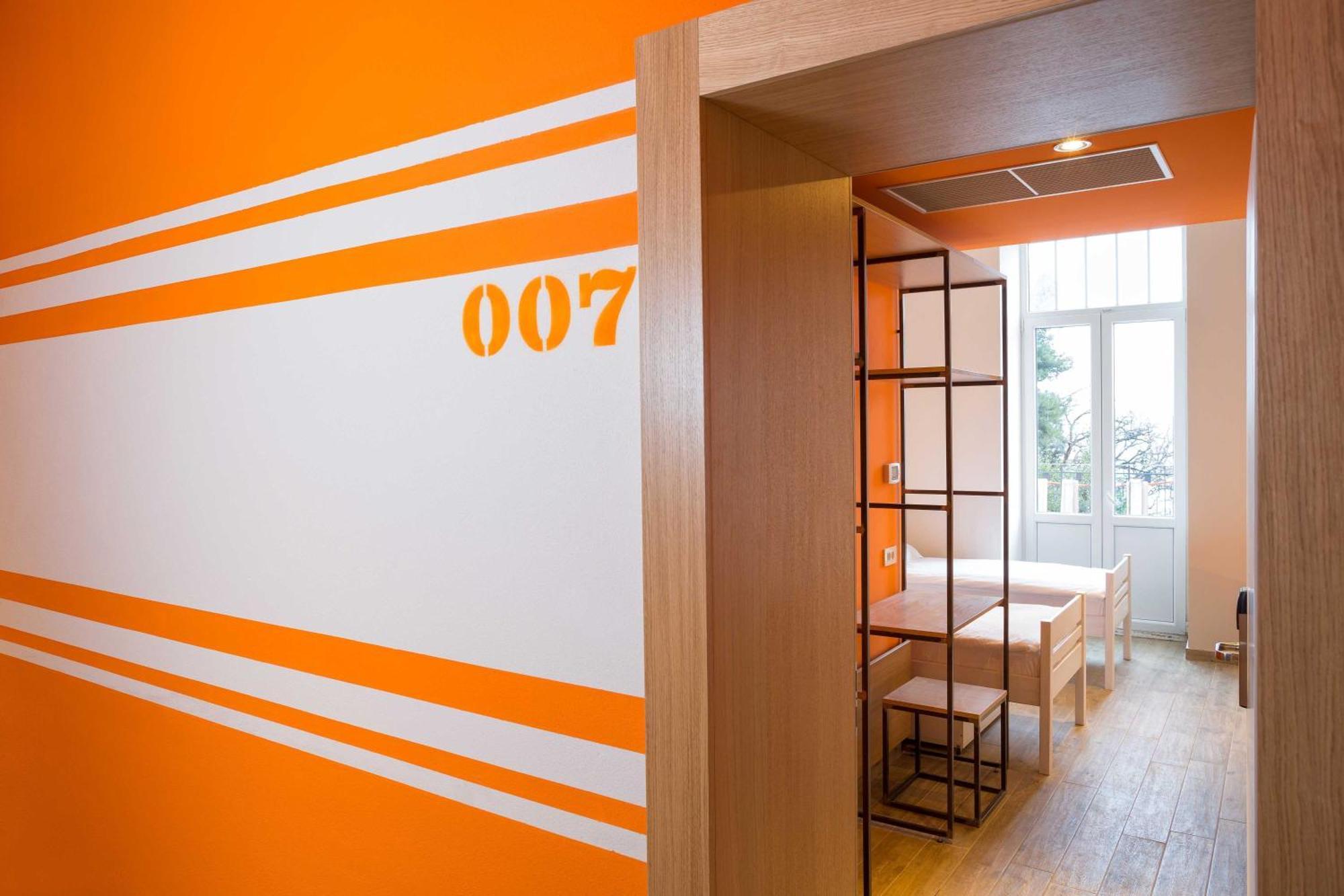 Hostel Link Ловран Екстериор снимка