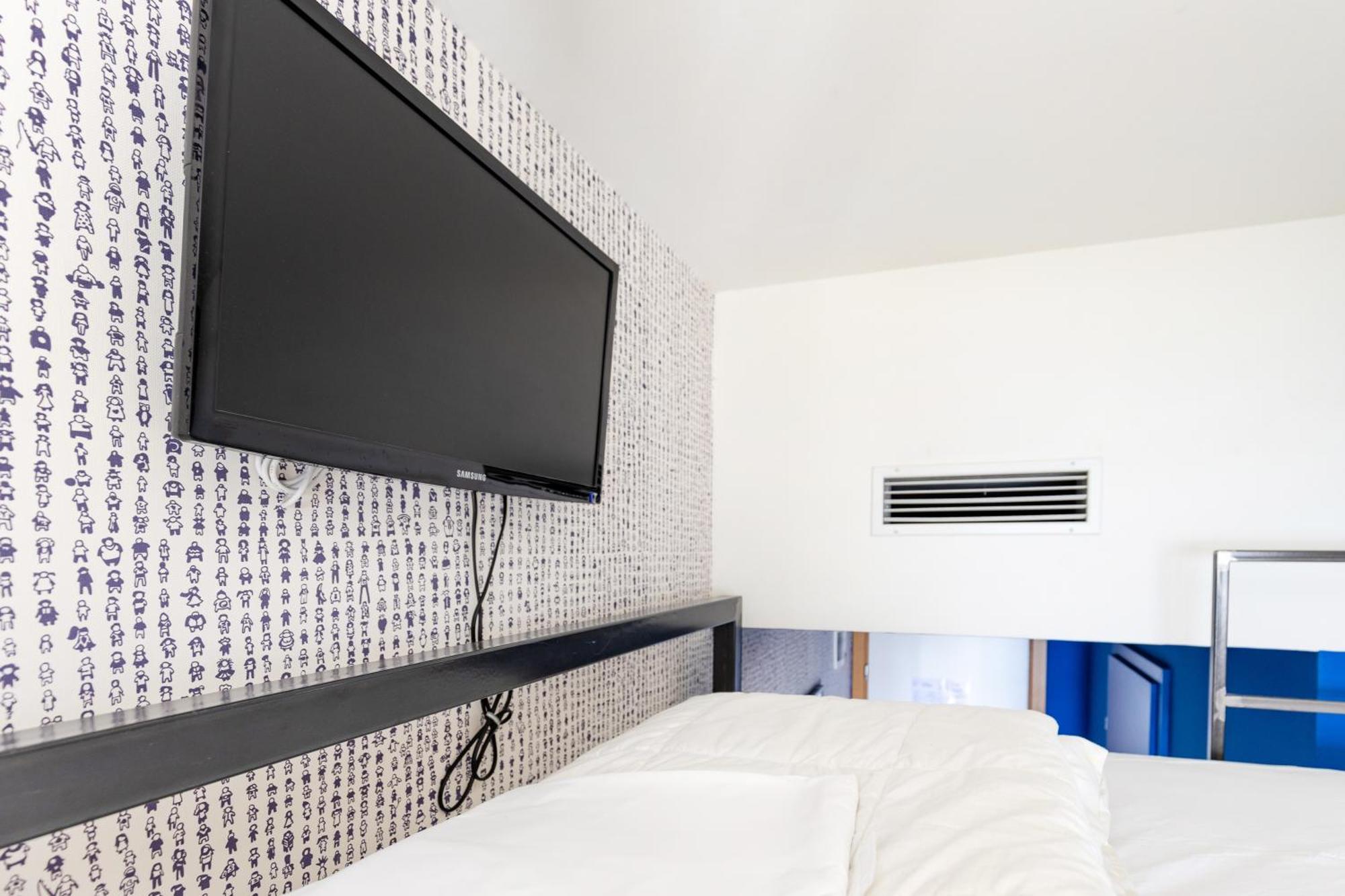 Hostel Link Ловран Екстериор снимка